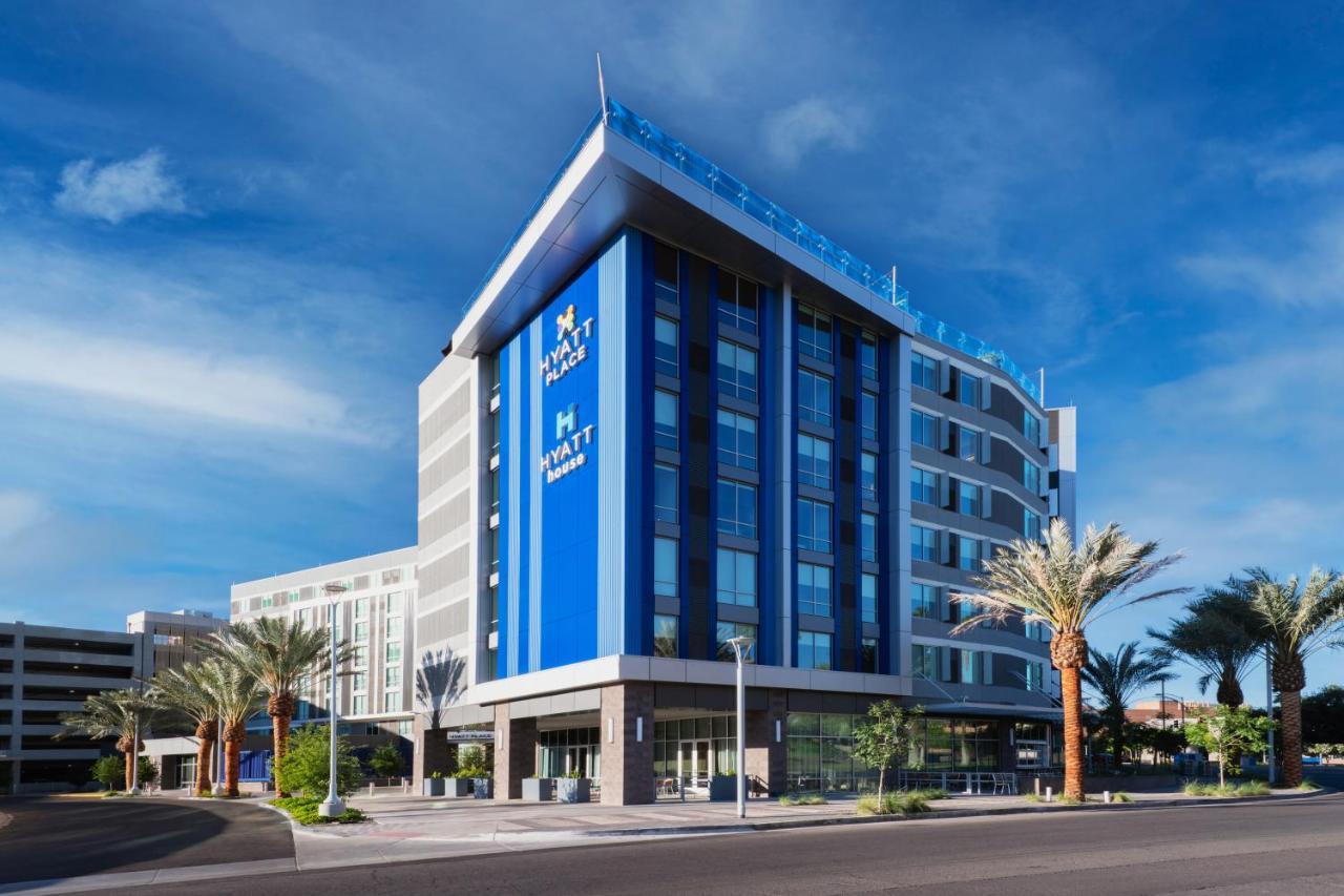 Hyatt Place Phoenix Hotel