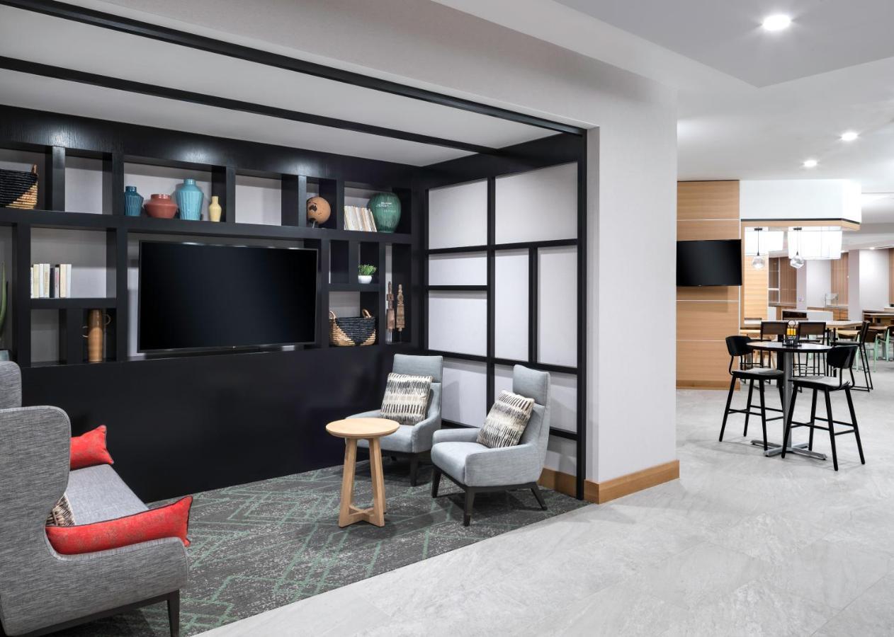 Hyatt Place Phoenix Hotel Tempe