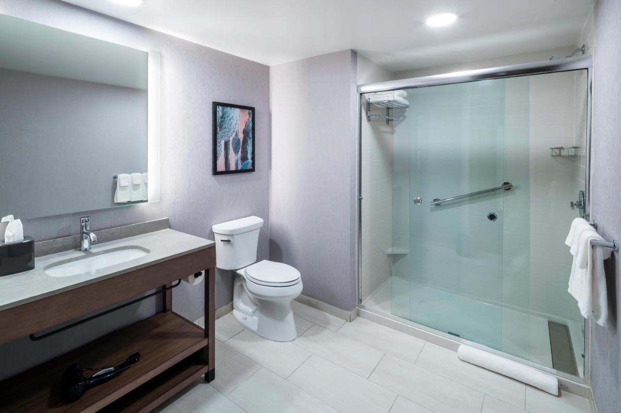 Hyatt Place Phoenix Tempe